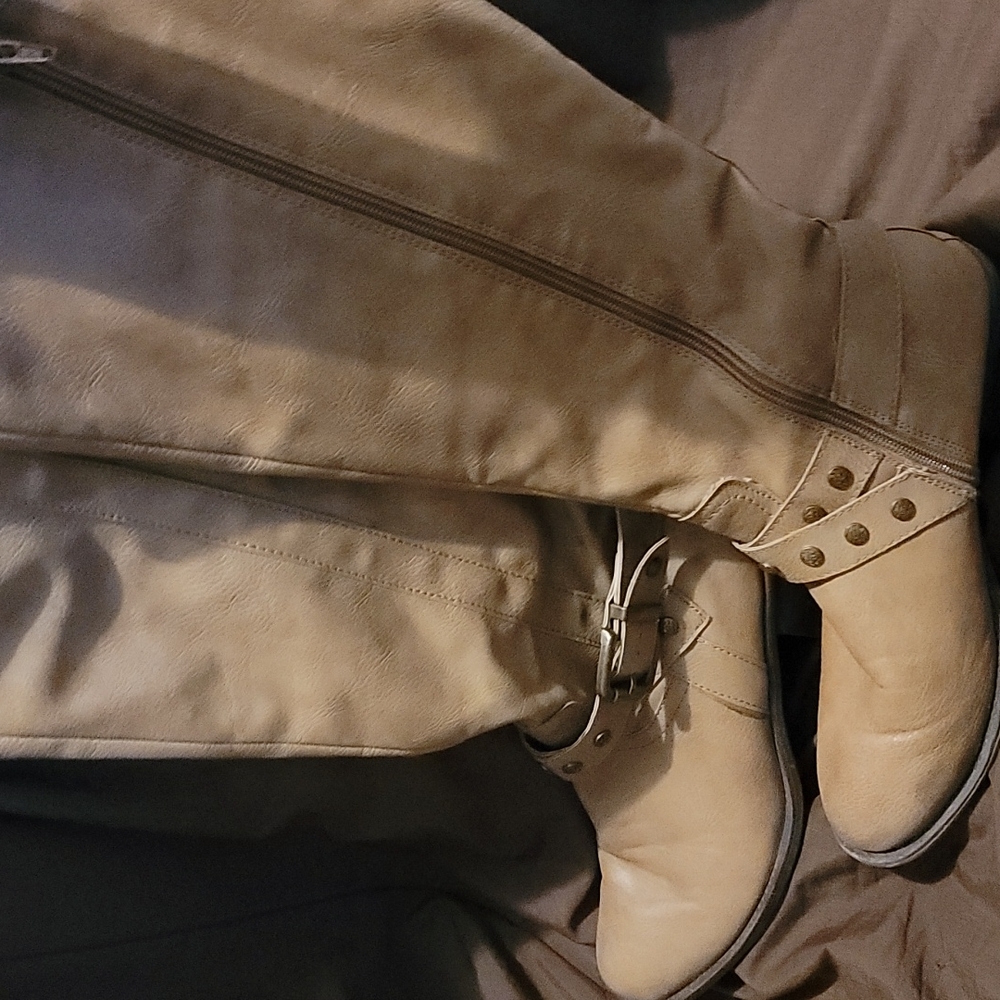 Nicole boots